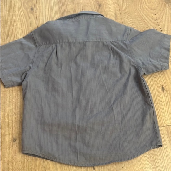 Boys Airwalk Gray Button Down Shirt Short Sleeves - Picture 5 of 9